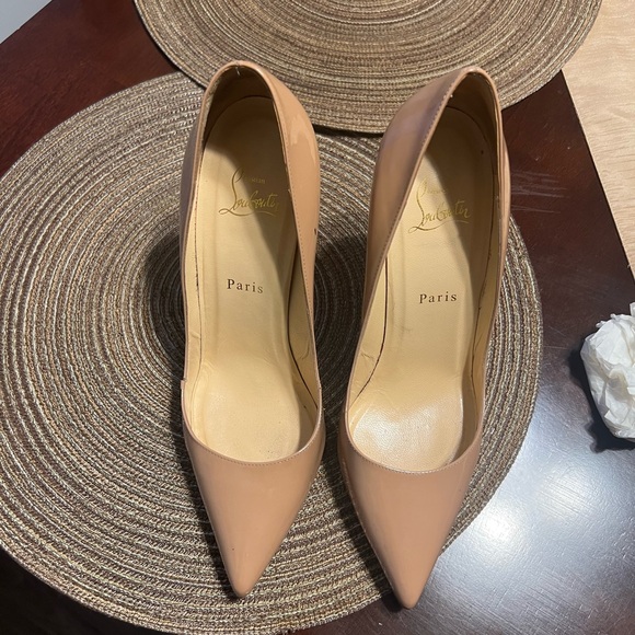 Christian Louboutin Pigalle Follies 100 Nude EUR 40. - Picture 8 of 9